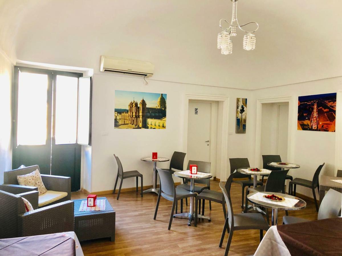 Hotel La Casa Del Barocco Noto Zewnętrze zdjęcie